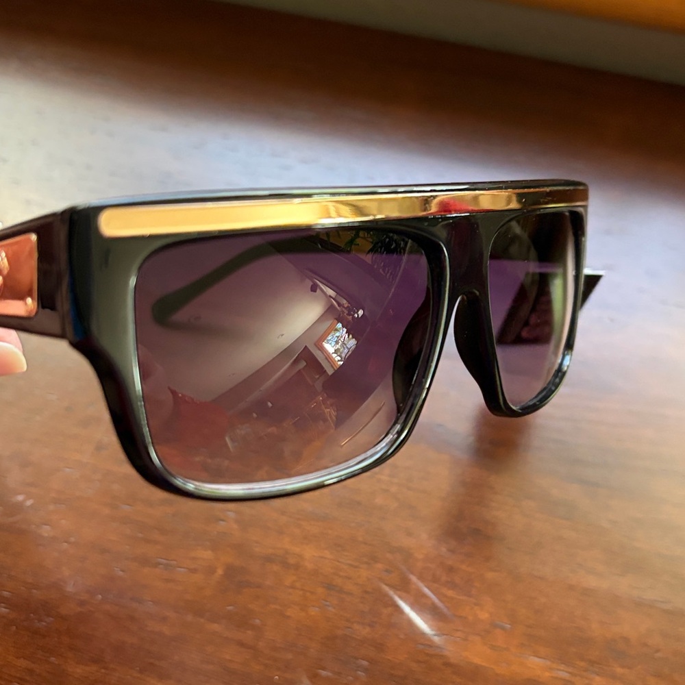 New KISS Oversized Retro Square Flat Top Hip Hop Sunglasses Black & Gold